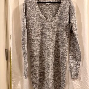 TALULAH Gray V-Neck Women's Sweater Dress